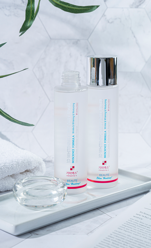 3D WHITENING CLINIC DAILY TONER (150ml)